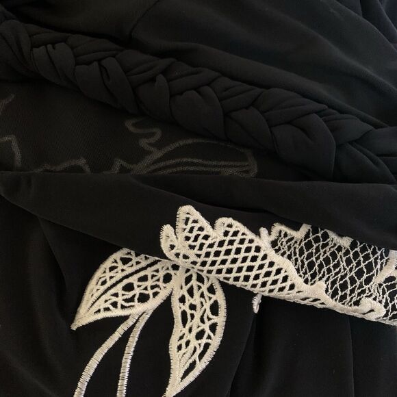 WHBM Dress NWT Size 18 One-Shoulder Monochrome Embroidered Matte Jersey Floral - Picture 4 of 9